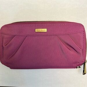 TRAVELON PURPLE ZIP AROUND WALLET RFID